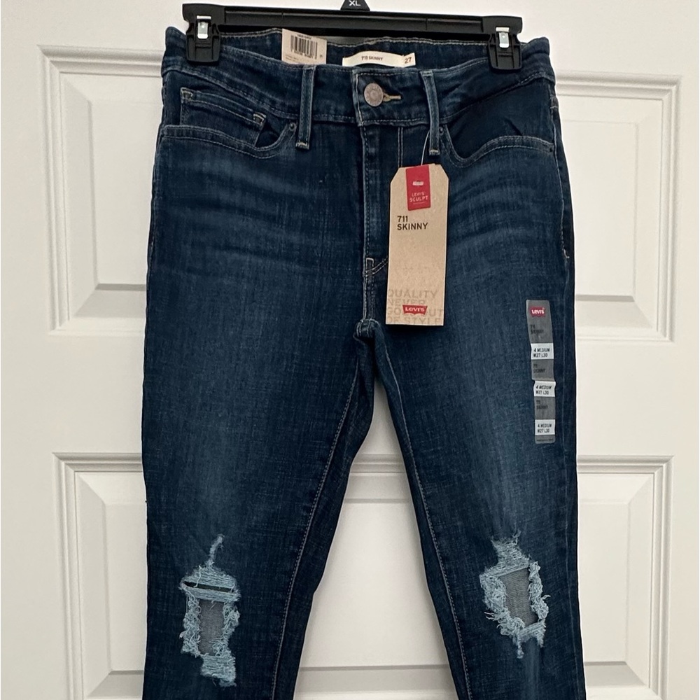 NWT Levi’s 712 Skinny Jeans